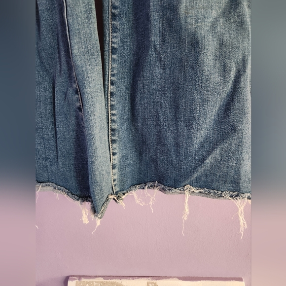 American eagle curvy high rise flare 10 short - Picture 3 of 11